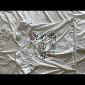 White Pacsun Flower illustration tee